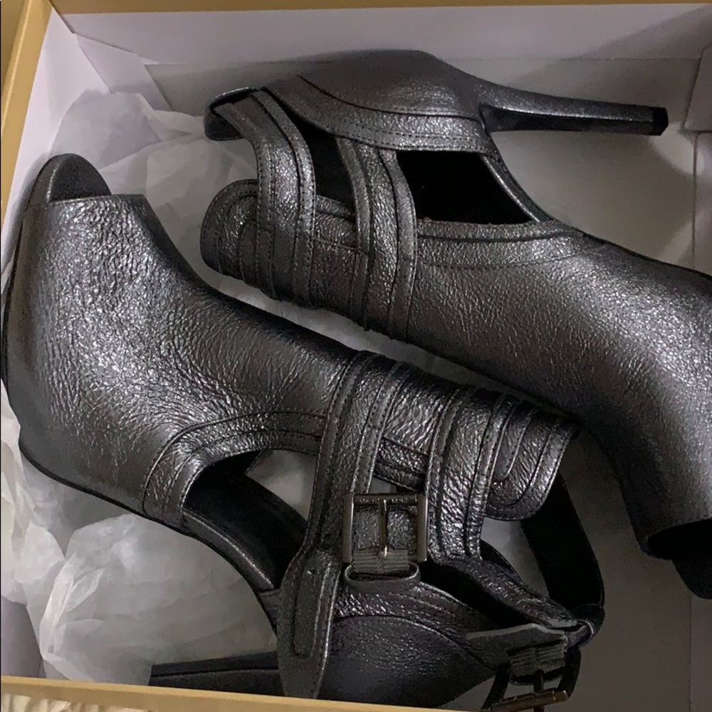 Women’s heels - Picture 2 of 6